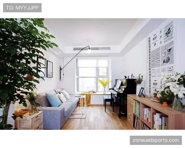 张玉宁晒家居照?沙发后那台钢琴能买我好几年的房租 张玉宁晒家居照?沙发后那台钢琴能买我好几年的房租